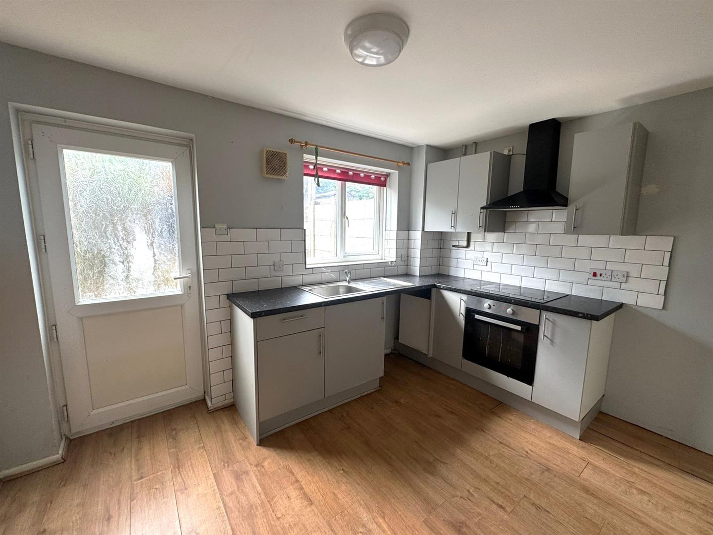 Clos Eileen Chilcott, Llansamlet, Swansea, SA7 9TL